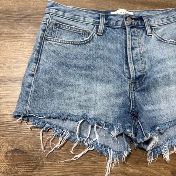 Aritzia Denim Forum The Ex Boyfriend Hi-rise‎ Denim Relaxed Cutoff Short Size 28 - Picture 4 of 9